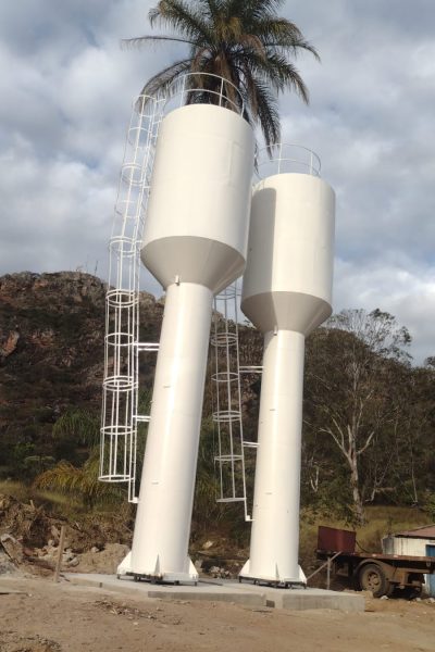 Reservatório Taça sem água na coluna